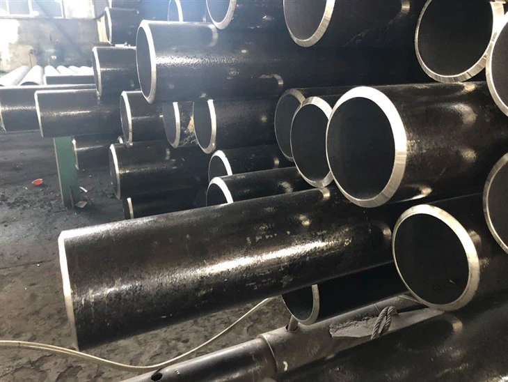 Carbon Steel Pipes For High-Pressure Applications - Ideal For Heat Exchangers And Boilers